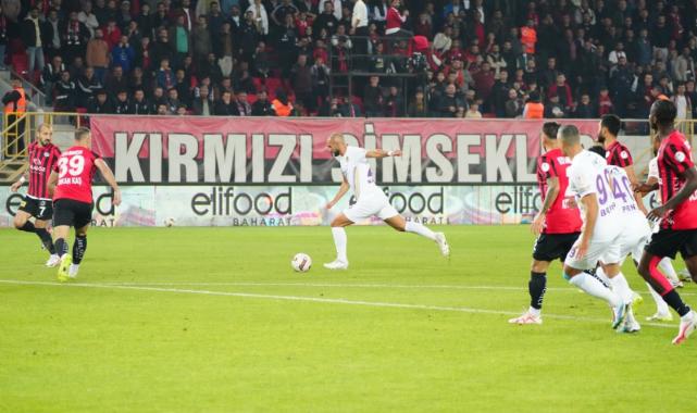 Eyüpspor, Çorum FK'yı yenerek liderliğe devam etti