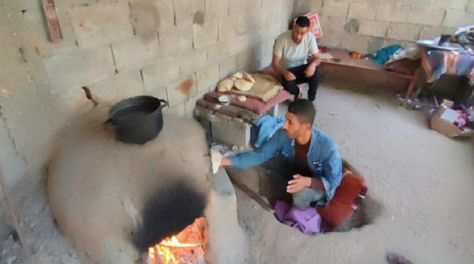 Filistinlilerin ekmek krizi! Kil fırınlar yeniden kullanılmaya başlandı