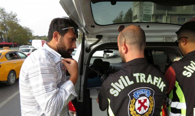 İstanbul'da taksicilere denetim! Kemeri yanlış takınca ceza yedi: Ben hep böyle takıyorum...
