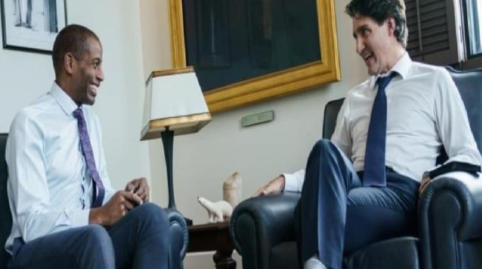 Kanada'da bir ilk: Bir siyahi, Parlamento Başkanı oldu