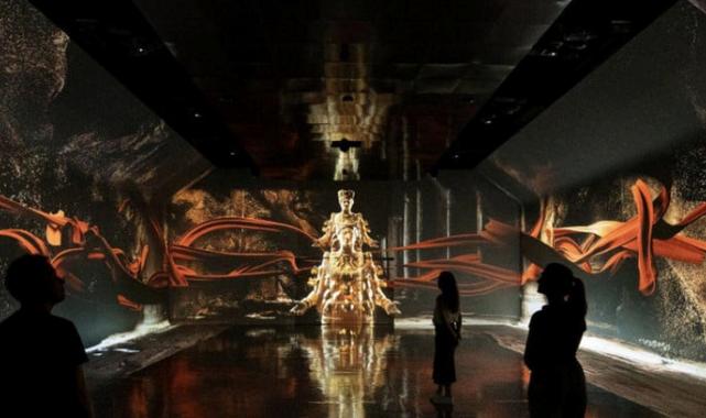 Kültür ve Turizm Bakanı Mehmet Nuri Ersoy, 'Geleceğe Miras Sonsuz Efes' projesini tanıttı