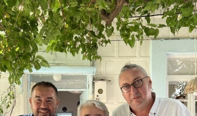 O kare sosyal medyayı salladı! Esra Bilgiç ve Ata Demirer aynı karede..