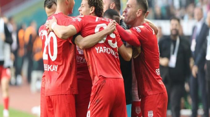 Pendikspor'dan bir ilk! Konyaspor'u mağlup ettiler