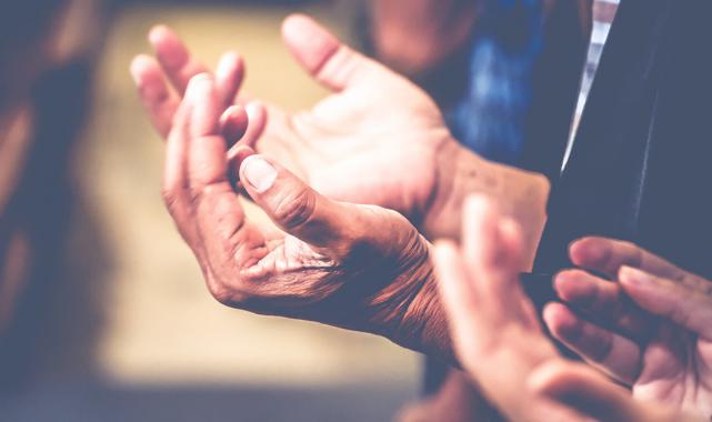 Peygamber efendimiz nazardan korunmak için hangi duaları okumuştur?