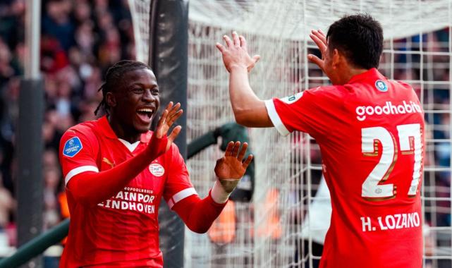 PSV Eindhoven, Ajax'ı beş golle geçti