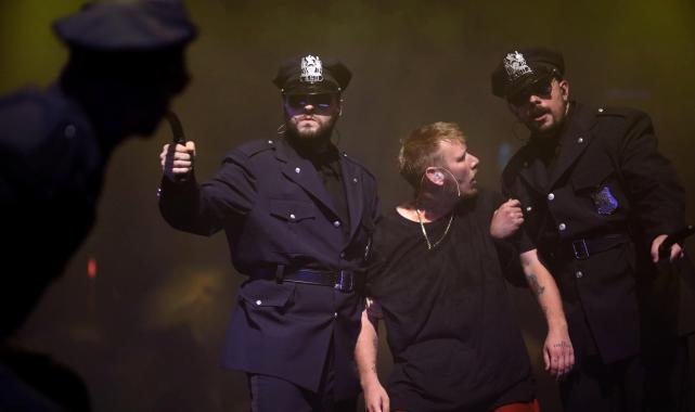 Rap Müzikali Otomatik Portakal ayakta alkışlandı