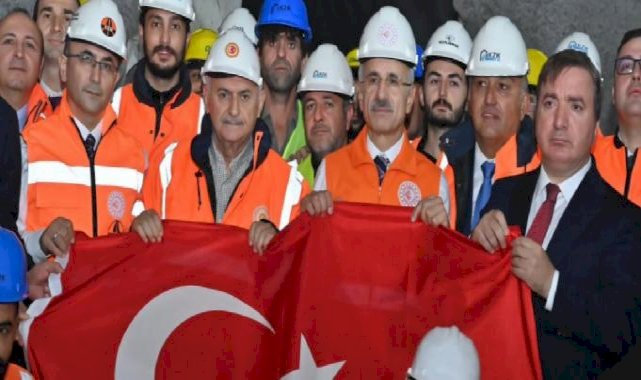 Abdulkadir Uraloğlu: 21 yılda ulaşım ve iletişim altyapı projelerine 194 milyar dolar yatırım