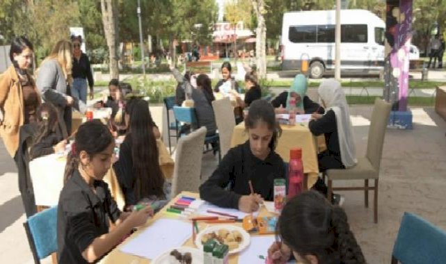 Ankara'da  Dünya Kız Çocukları Günü'nü çeşitli etkinliklerle kutladı