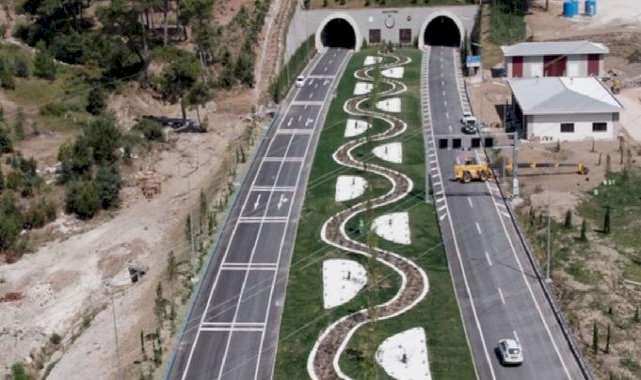 Assos ve Troya tünelleri 1 yaşında! 3 milyonu aşkın araç geçti