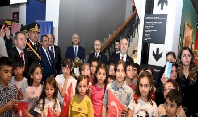 Bir Cumhuriyet Ressamı Şefik Bursalı