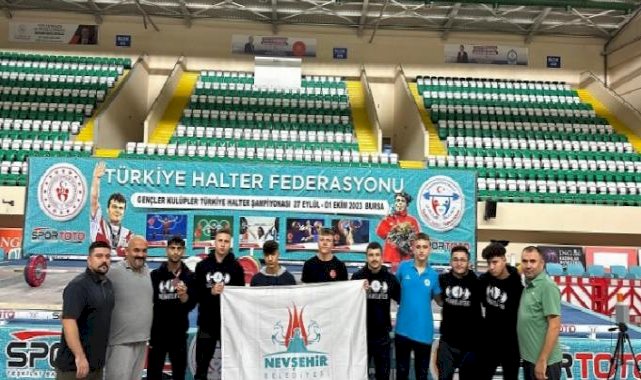 Eray Çaylak Türkiye üçüncüsü oldu