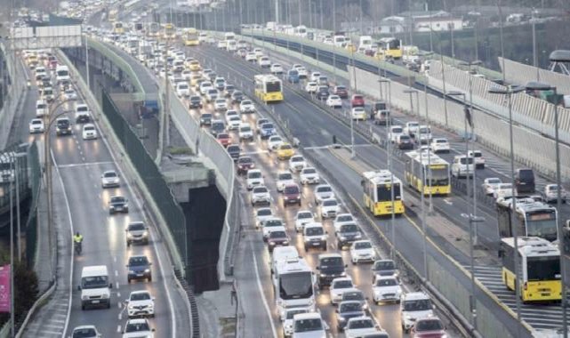 İstanbul'da yağmur trafiği