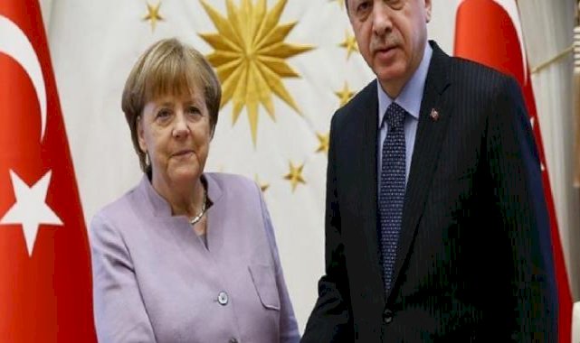 Merkel, Erdoğan ile Almanya'daki Türklere ilişkin diyaloğunu anlattı