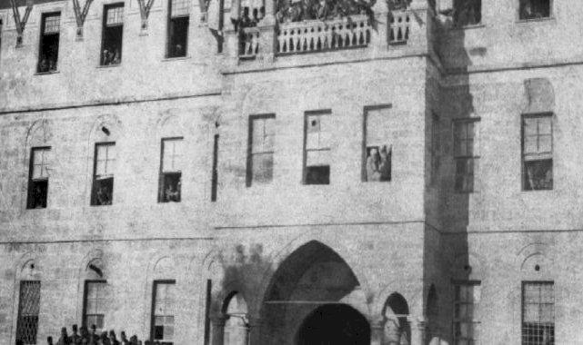 Sivas'ta Cumhuriyet ilanı!  Aynı kare 100 yıl sonra yeniden çekildi