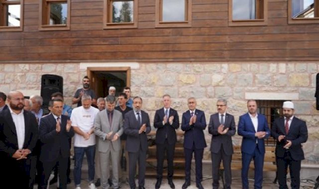 Üsküdar'da restorasyonu tamamlanan Bülbülderesi Fevziye Hatun Camii açıldı