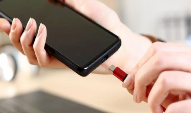 Yeni çipler yolda: Akıllı telefonların şarj ömrü 1 aya çıkıyor!