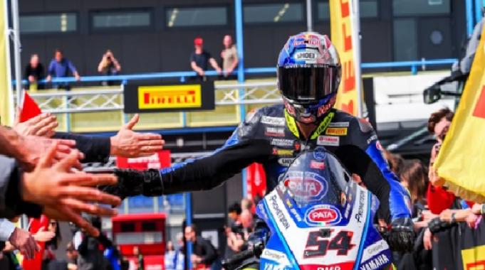 Toprak Razgatlıoğlu’ndan Portekiz’de üç podyum