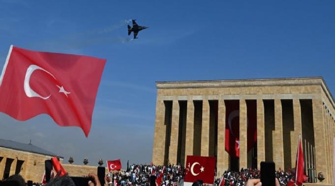 Türkiye'de 100'üncü yıl coşkusu! Anıtkabir 1 milyon 182 bin 425 ziyaretçi ağırladı
