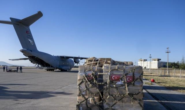 Türkiye'nin insani yardımlarını taşıyan üçüncü uçak Gazze için hareket etti
