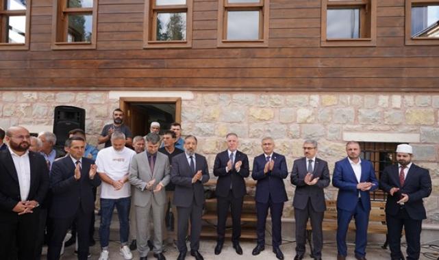 Üsküdar'da restorasyonu tamamlanan Bülbülderesi Fevziye Hatun Camii açıldı