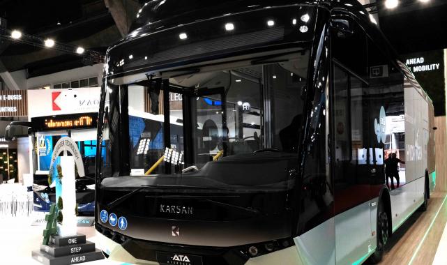 Yüzde 100 elektrikli araç üretildi