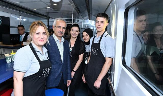 Abdulkadir Uraloğlu'ndan YHT açıklaması: Taşıdığımız yolcu sayısı 79,5 milyonu geçti