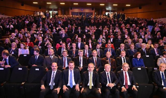 Bursa 'yalın belediyecilik'te rol model