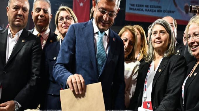 CHP&#039;de Parti Meclisi ve Yüksek Disiplin Kurulu seçimleri için oy verme işlemi sona erdi