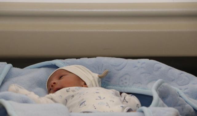 Erzurum'da prematüre doğan bebeklerin, kuvözden anne kucağına yolculuğu