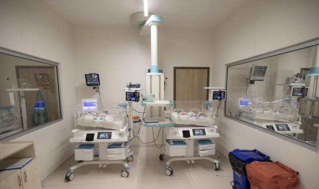 Erzurum'da prematüre doğan bebeklerin, kuvözden anne kucağına yolculuğu