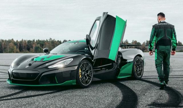 Geri viteste dünyanın en hızlı otomobili: Rimac Nevera