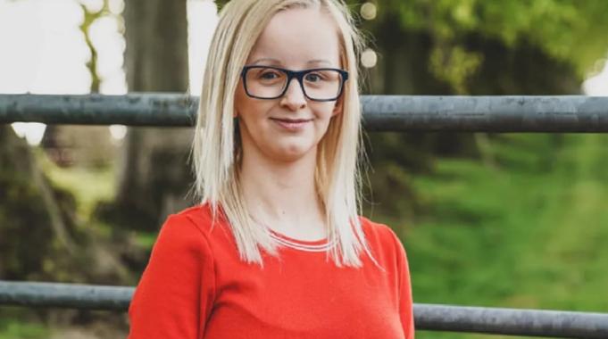 İngiltere&#039;de görenleri şaşırtan kadın: 12 yaşında gibi duruyor