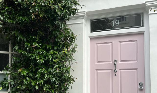 İngiltere'de yaşayan Bergüzar Korel, ev değiştirdi: İşte yeni mahallesi