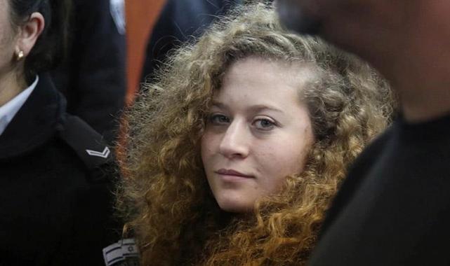 İsrail askerleri psikolojik baskıya devam ediyor. "Filistinli cesur kız gözaltına alındı!