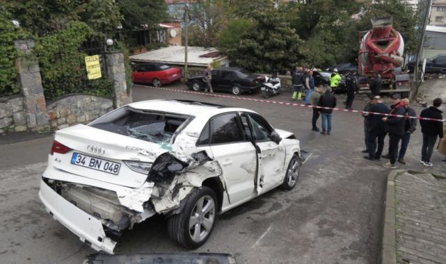 İstanbul'da beton mikseri 7 aracı ezdi: Çarparak durabildi