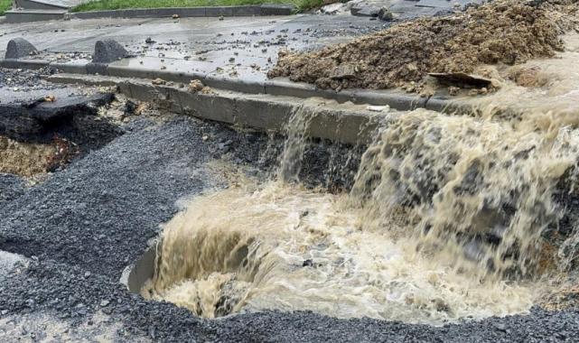 İstanbul'da sağanak yağış etkili oluyor