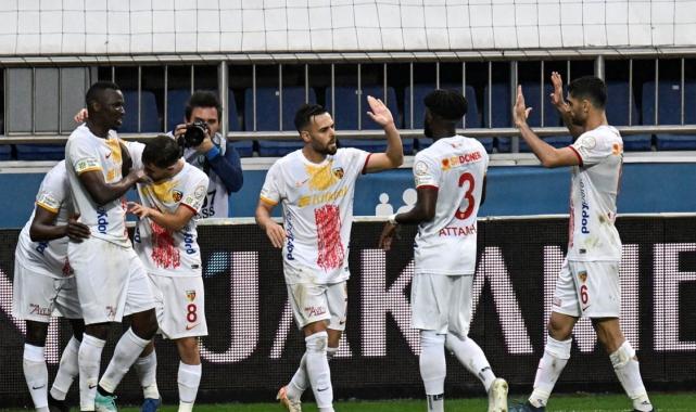 Kasımpaşa - Kayserispor maçı nefesleri kesti! Tam 7 gol...
