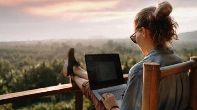 Kendi kendini yönetmeyi başarabilen takımların yedi özelliğini anlatan kitap: Peloton Liderliği