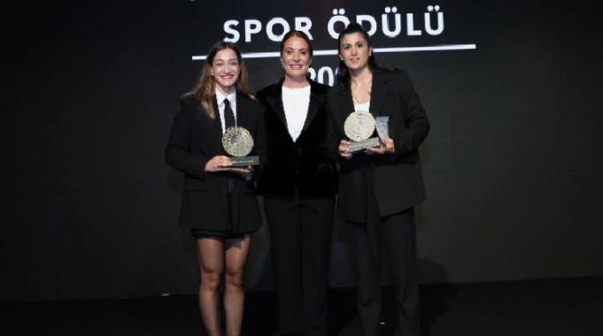 Milli boksörlere &#039;Koç&#039; gibi ödül