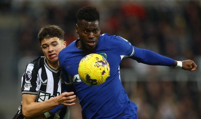 Newcastle, Chelsea'yi rahat geçti
