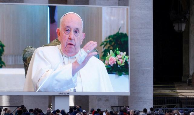 Papa hasta: Dubai'de yapılacak iklim zirvesine katılamayacak