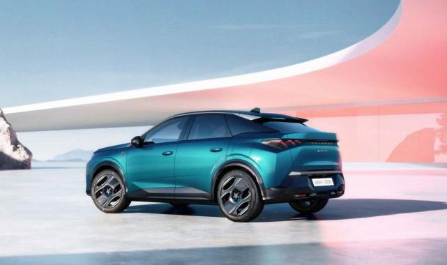 Peugeot E-3008, Avrupa'da Yılın Otomobili ödülüne aday