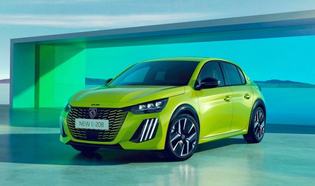 Peugeot, Zürih Otomobil Fuarı'nda yeni modellerini tanıtıyor