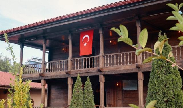 Rize'deki tarihi Hüseyin Hoca Köyü Sahil Camii yeniden ibadete açıldı