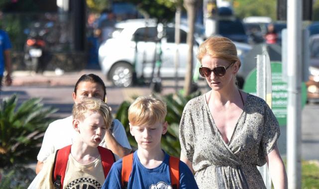 Ruslar zirvede! Türkiye'de ikamet izni olan yabancıların sayısı 1 milyonu aştı