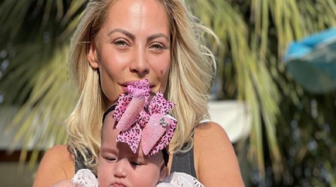 Seray Sever kasım ayında denize girdi