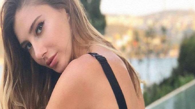 Şeyma Subaşı dalga konusu oldu! Shop ile Fayansları yamulttu