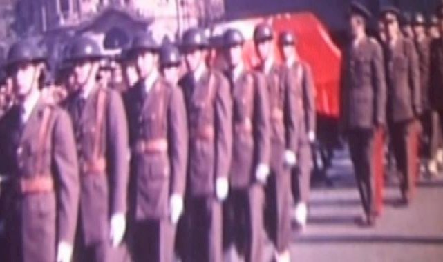 Atatürk'ün nşının Anıtkabir'e naklinin renkli görüntüleri ortaya çıktı