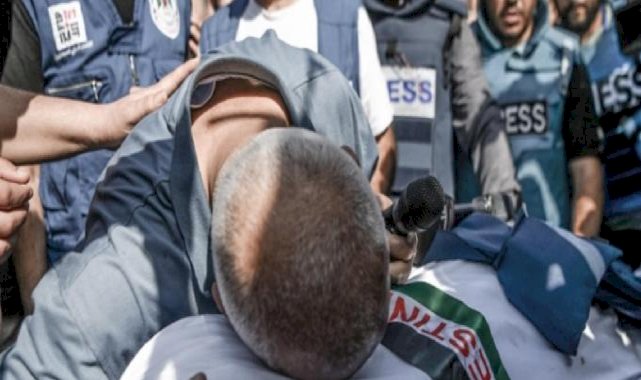 Gazze'de İsrail katliamı: Saldırılarda gazeteciler öldürüldü