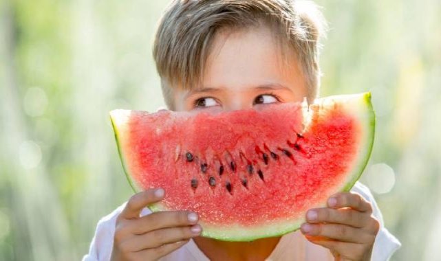 İçine Kapanık Çocuklara Nasıl Davranılmalı ?